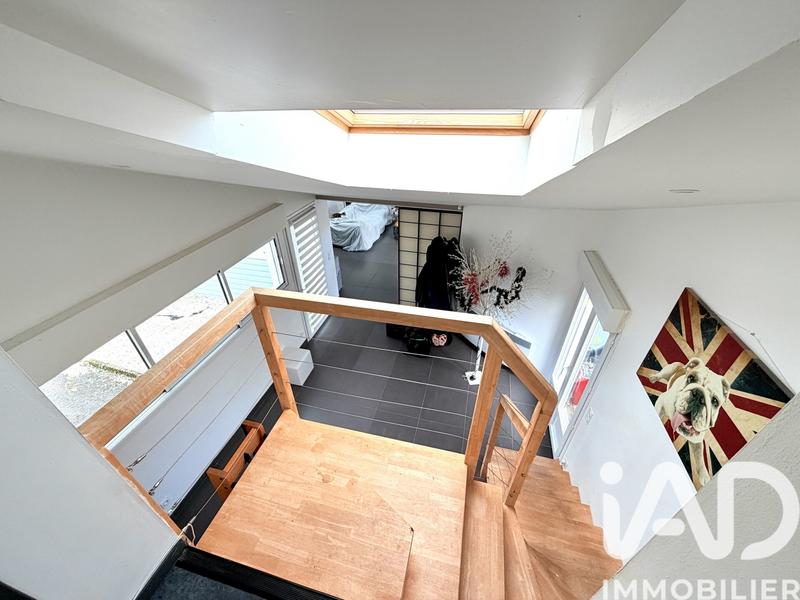 Maison - 223 m² - 9 pièces