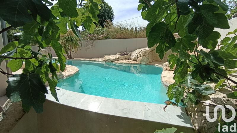 Maison - 225 m² - 9 pièces