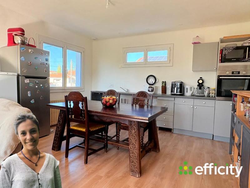 Maison - 92 m² - 4 pièces