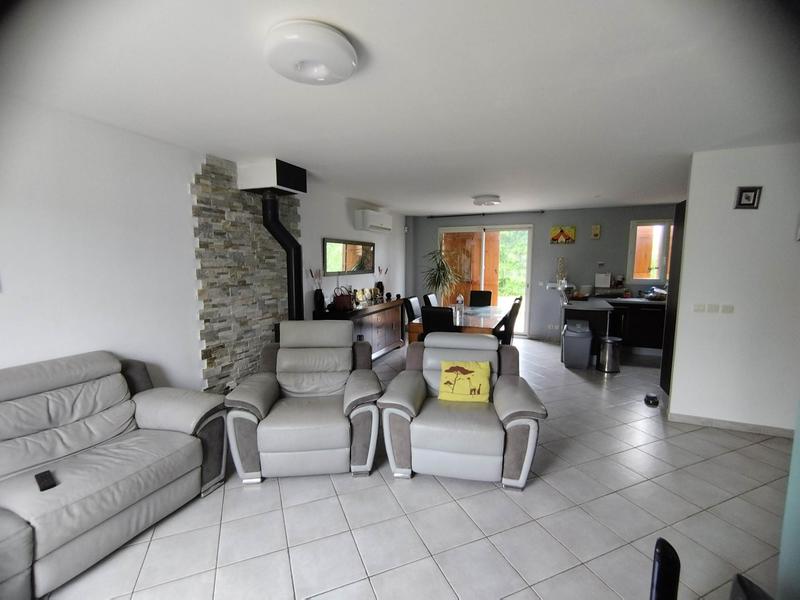 Maison - 127 m² - 7 pièces