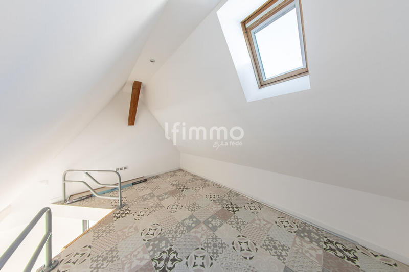 Maison - 140 m² - 5 pièces