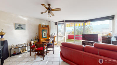 Appartement - 82 m² - 4 pièces