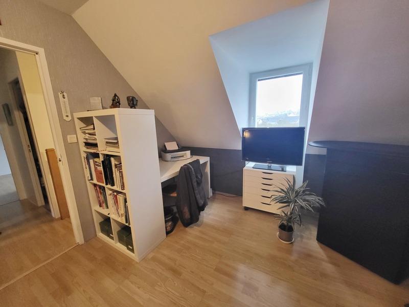 Maison - 96 m² - 7 pièces