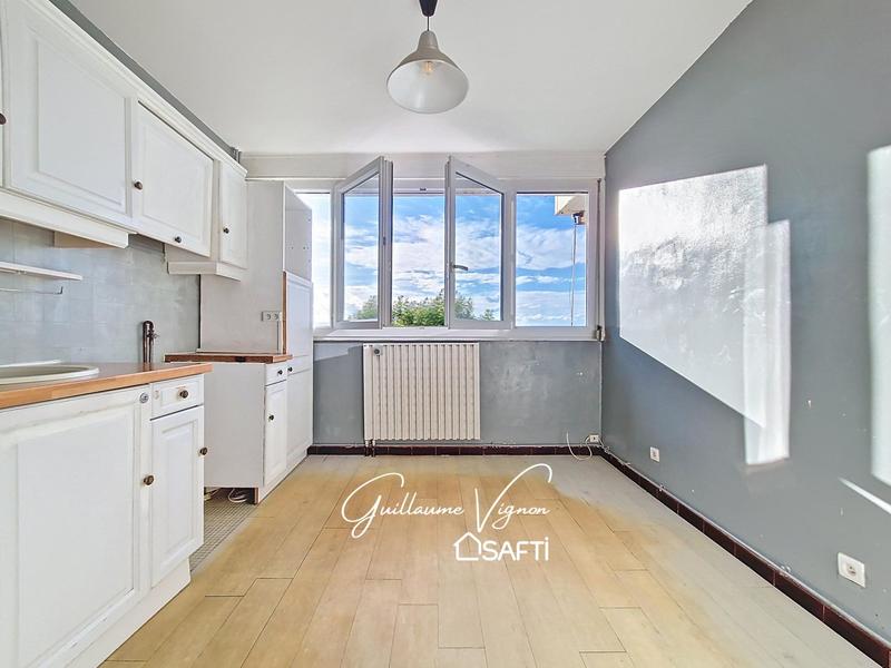 Appartement - 100 m² - 5 pièces