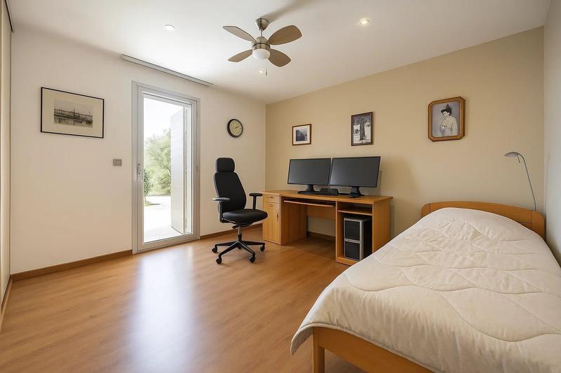 Maison - 202 m² - 5 pièces