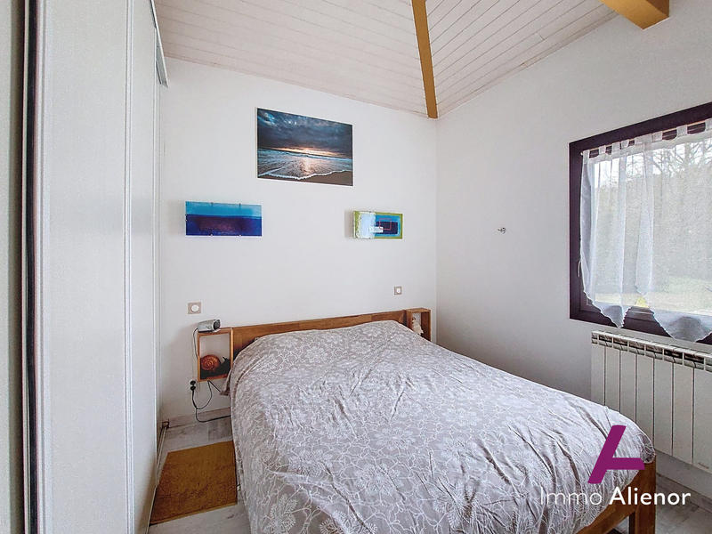 Maison traditionnelle - 145 m² - 11 pièces