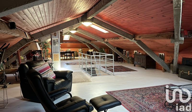 Maison - 240 m² - 6 pièces