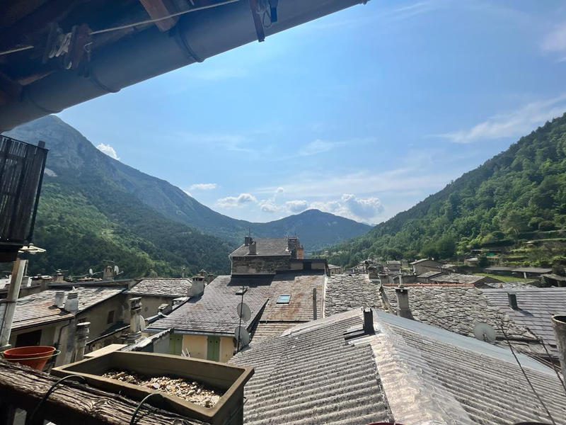 Maison de village - 65 m² - 2 pièces