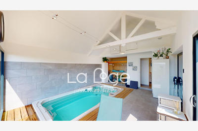 Demeure - 178 m² - 6 pièces