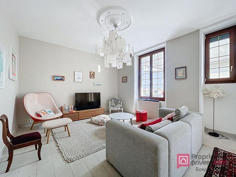 Maison - 165 m² - 8 pièces