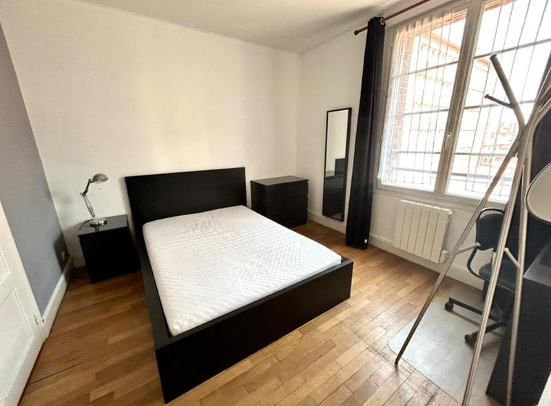 Chambre - 11 m² - 1 pièce