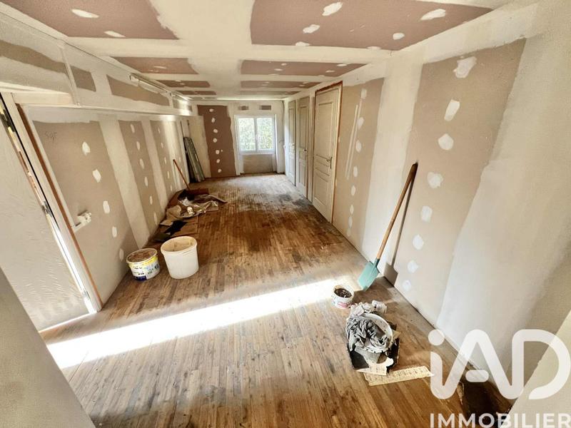 Maison - 558 m² - 20 pièces