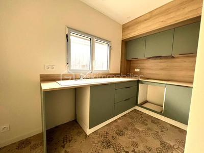 Maison - 94 m² - 4 pièces