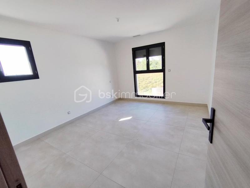 Villa - 145 m² - 6 pièces