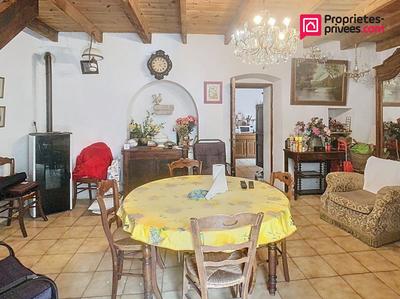 Maison - 150 m² - 8 pièces