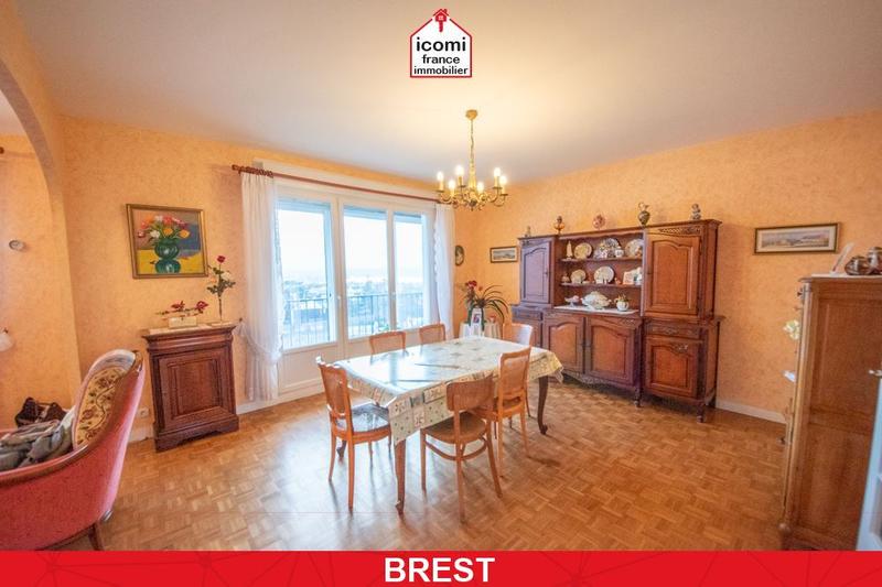 Appartement - 90 m² - 3 pièces