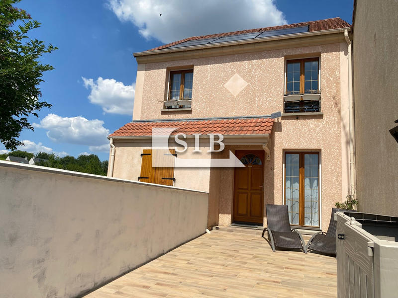 Maison - 98 m² - 6 pièces