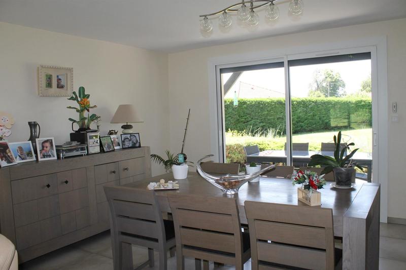 Maison - 256 m² - 7 pièces