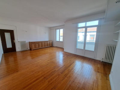 Appartement - 90 m² - 4 pièces