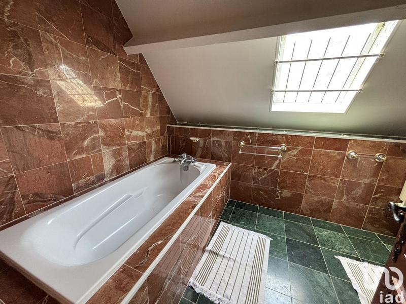 Maison - 144 m² - 4 pièces