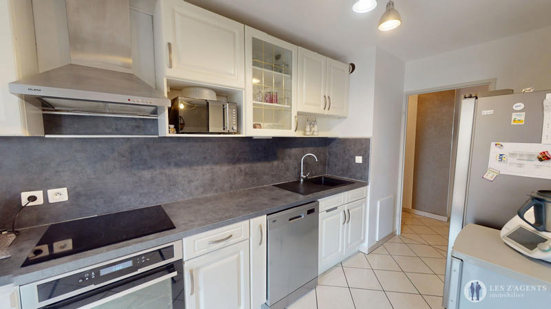 Appartement - 96 m² - 5 pièces