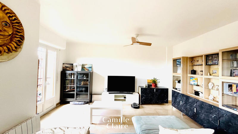 Appartement - 101 m² - 4 pièces