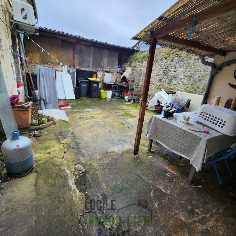 Local commercial - 133 m² - 4 pièces