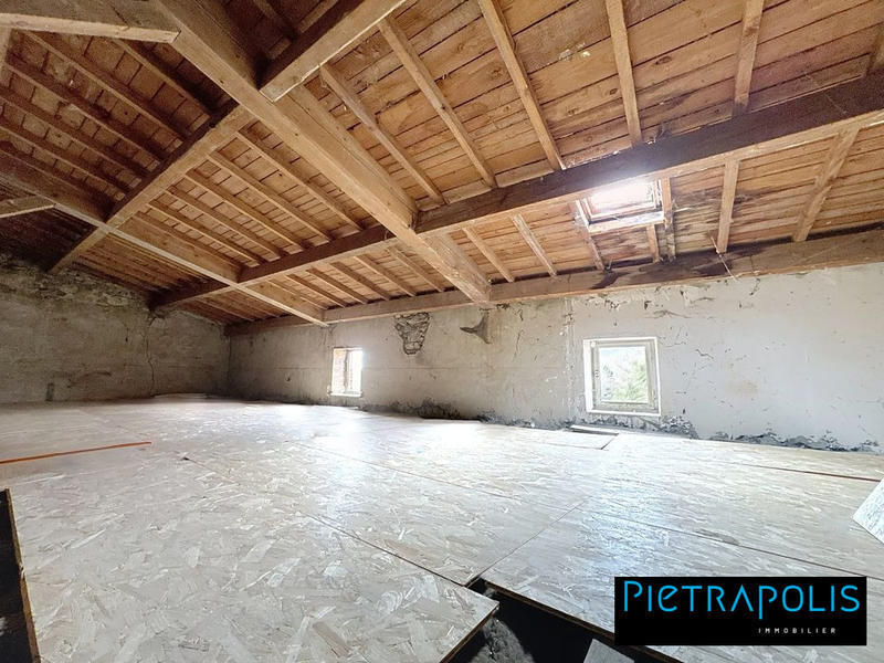 Maison ancienne - 160 m² - 3 pièces