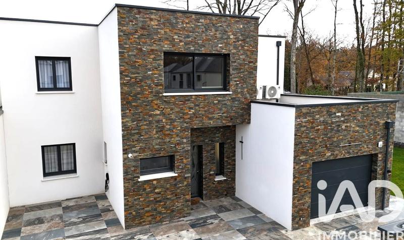 Maison - 153 m² - 7 pièces