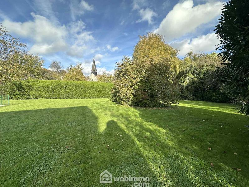 Maison - 255 m² - 8 pièces