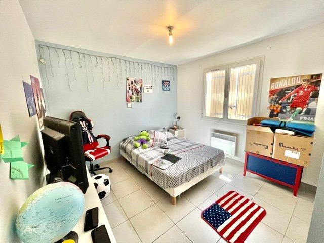 Villa - 100 m² - 4 pièces