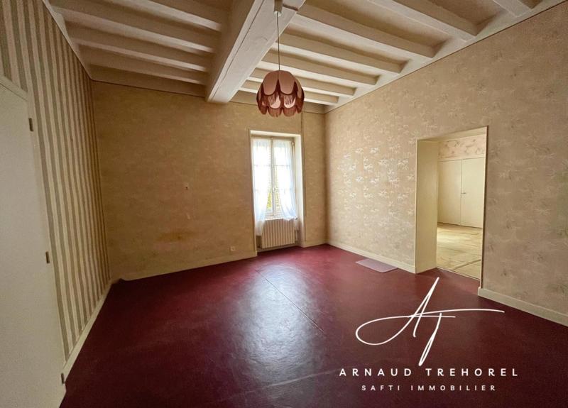 Maison - 230 m² - 7 pièces