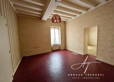 Maison - 230 m² - 7 pièces