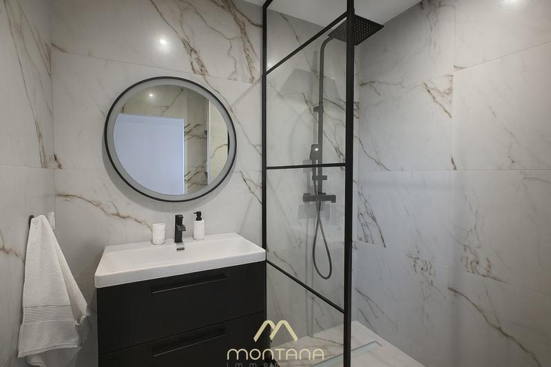 Villa - 200 m² - 6 pièces