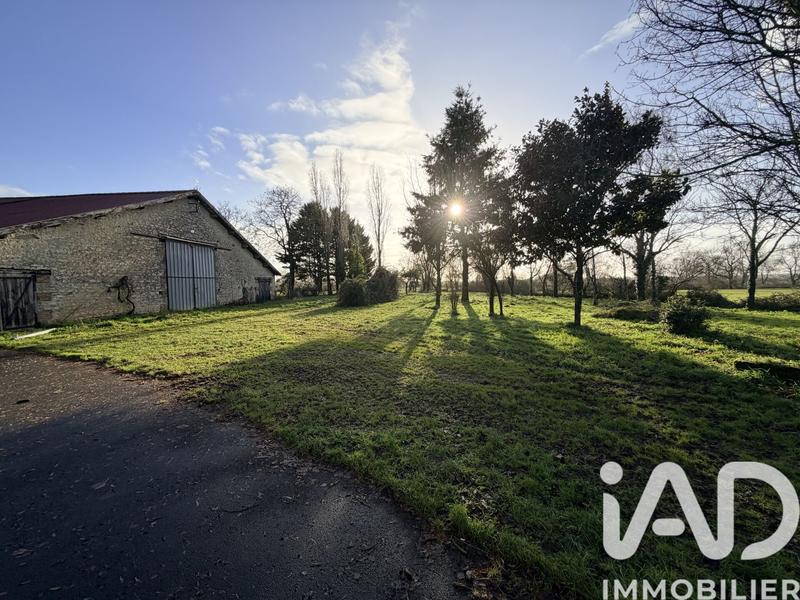 Maison - 215 m² - 9 pièces