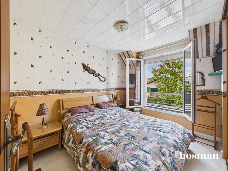 Maison - 97 m² - 5 pièces