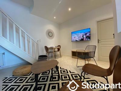 Chambre - 10 m² - 1 pièce