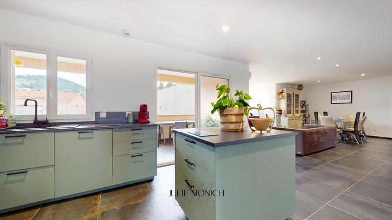 Maison - 118 m² - 6 pièces