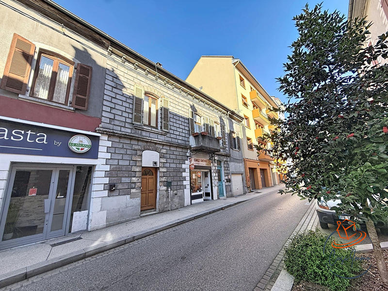 Maison - 160 m² - 7 pièces