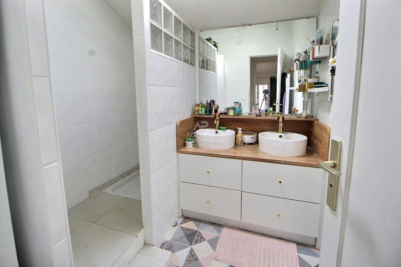 Maison - 165 m² - 6 pièces