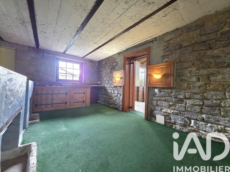 Maison de village - 229 m² - 7 pièces