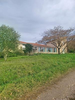 Maison - 165 m² - 8 pièces