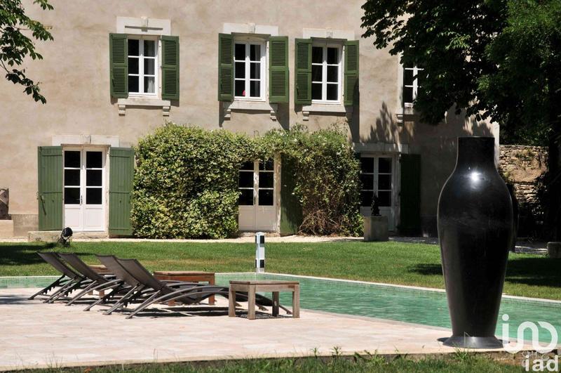 Local commercial - 3 000 m²