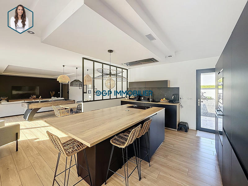 Maison contemporaine - 145 m² - 5 pièces