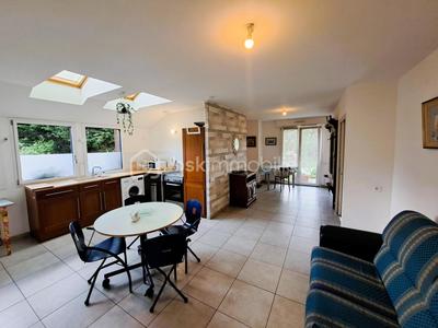 Propriété - 280 m² - 12 pièces