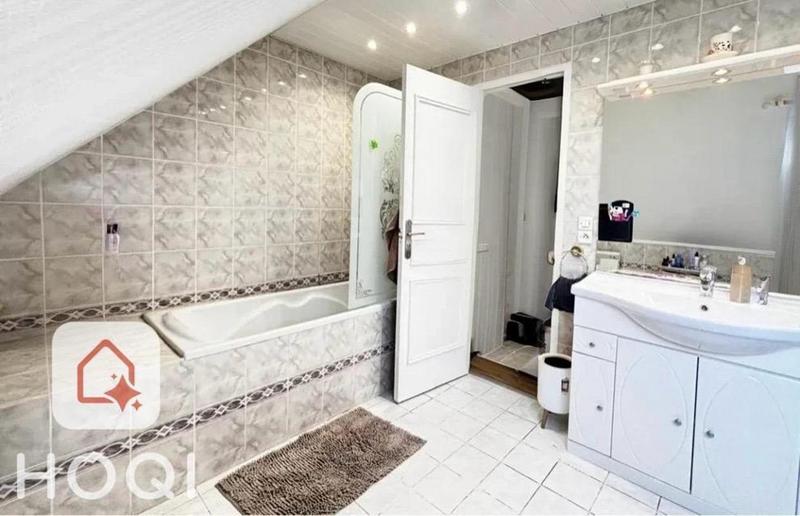 Maison - 170 m² - 7 pièces