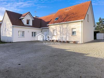 Villa - 228 m² - 10 pièces