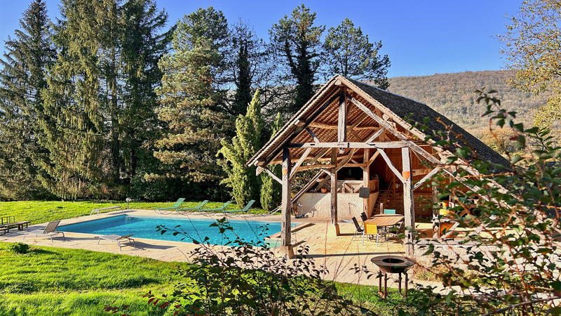 Maison - 432 m² - 10 pièces