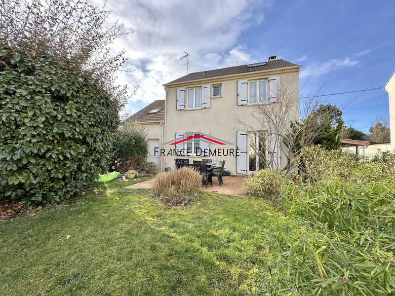 Maison - 140 m² - 7 pièces