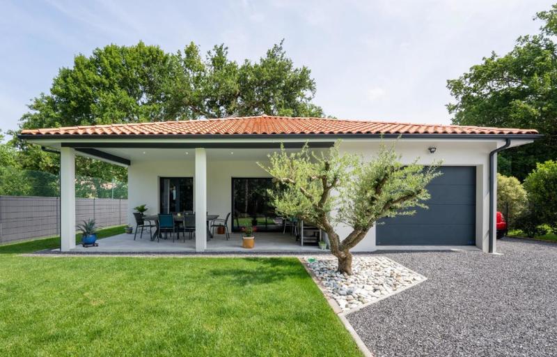Maison - 90 m² - 4 pièces